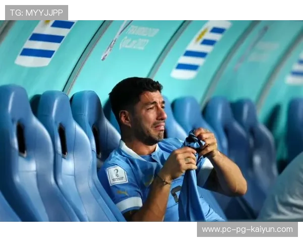 苏亚雷斯门前抢点反应：锋线上的瞬间艺术